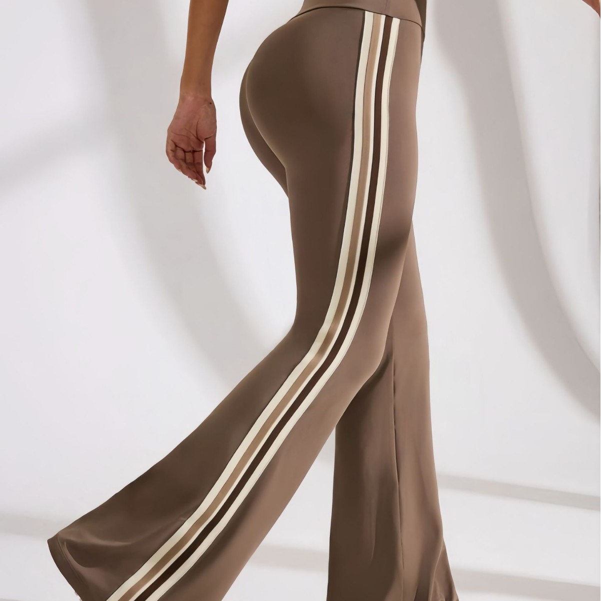 Retro Stripe Flare Pants - Image 2